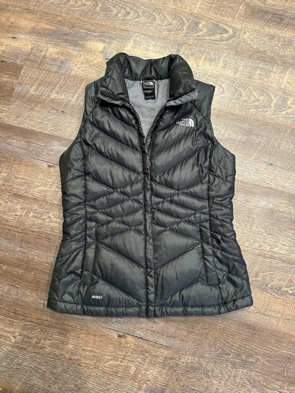 The North Face Women's Charcoal color Insulated Puffer Vest Size Small